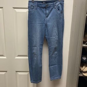 Buffalo David Bitton light denim crop/ankle skinny jeans